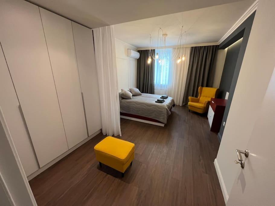 Location ! Location ! Location ! City Garden View Apartment Sofia Buitenkant foto